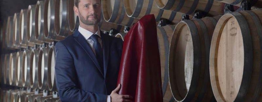 Designer italiano cria couro vegano a partir do vinho Designer italiano cria couro vegano a partir do vinho